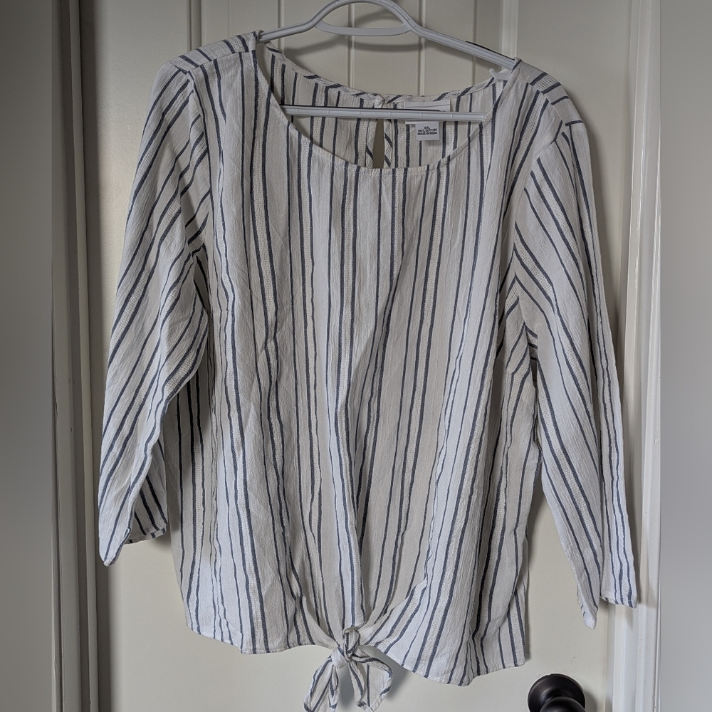 Front Tie Liz C Top White And Blue Stripes Size XXL